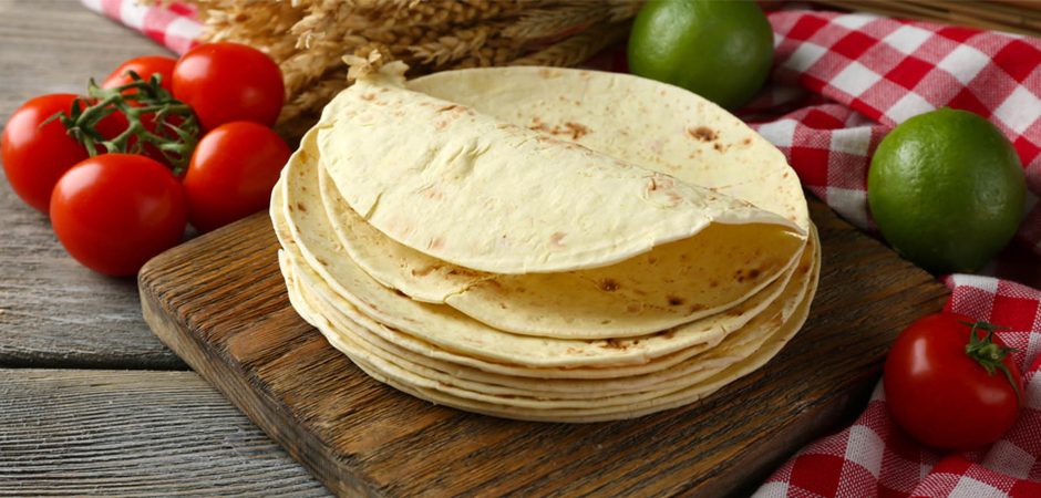 Tortillas en el lunch, siempre en la mesa