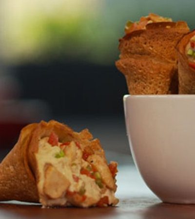 Conos rellenos de hummus