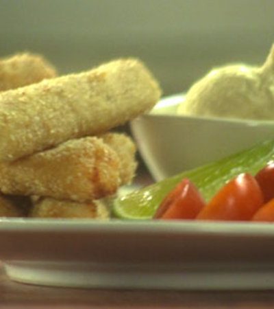 Dedos de queso empanizados con obela