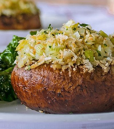 Hongos rellenos con vegetales