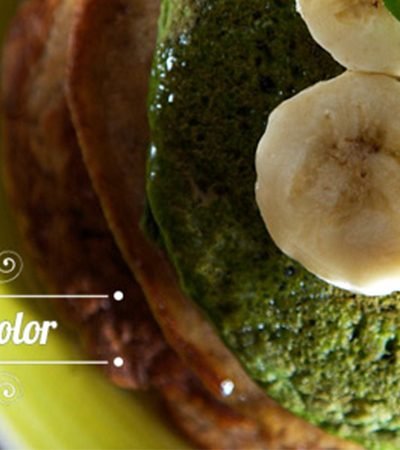 Hotcakes bicolor con mantequilla de almendras
