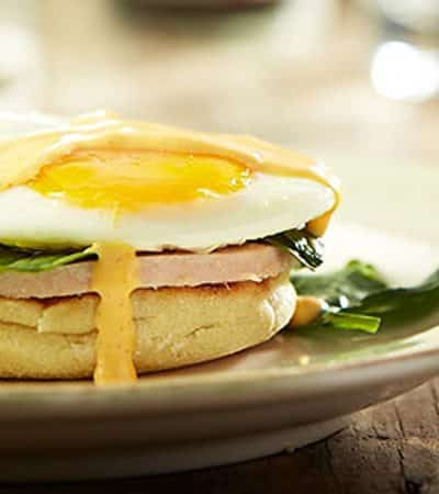 Huevos benedictinos