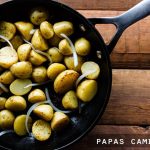 Papas cambray salteadas con hierbas y mostaza