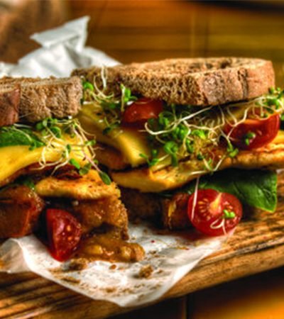 Sándwich de pollo a la plancha