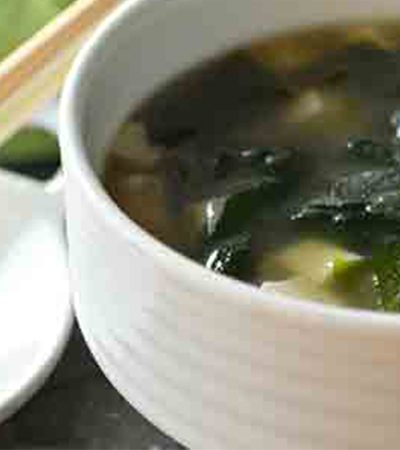 Sopa de miso al chipotle