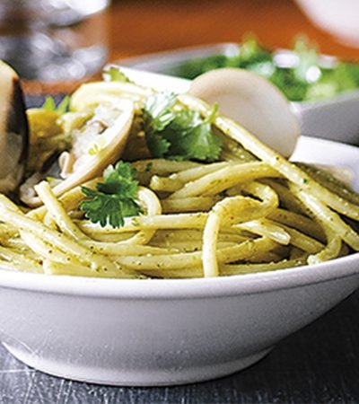 Spaghetti con almejas