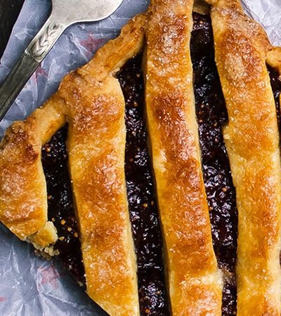 Tarta de mermelada de higos con orégano
